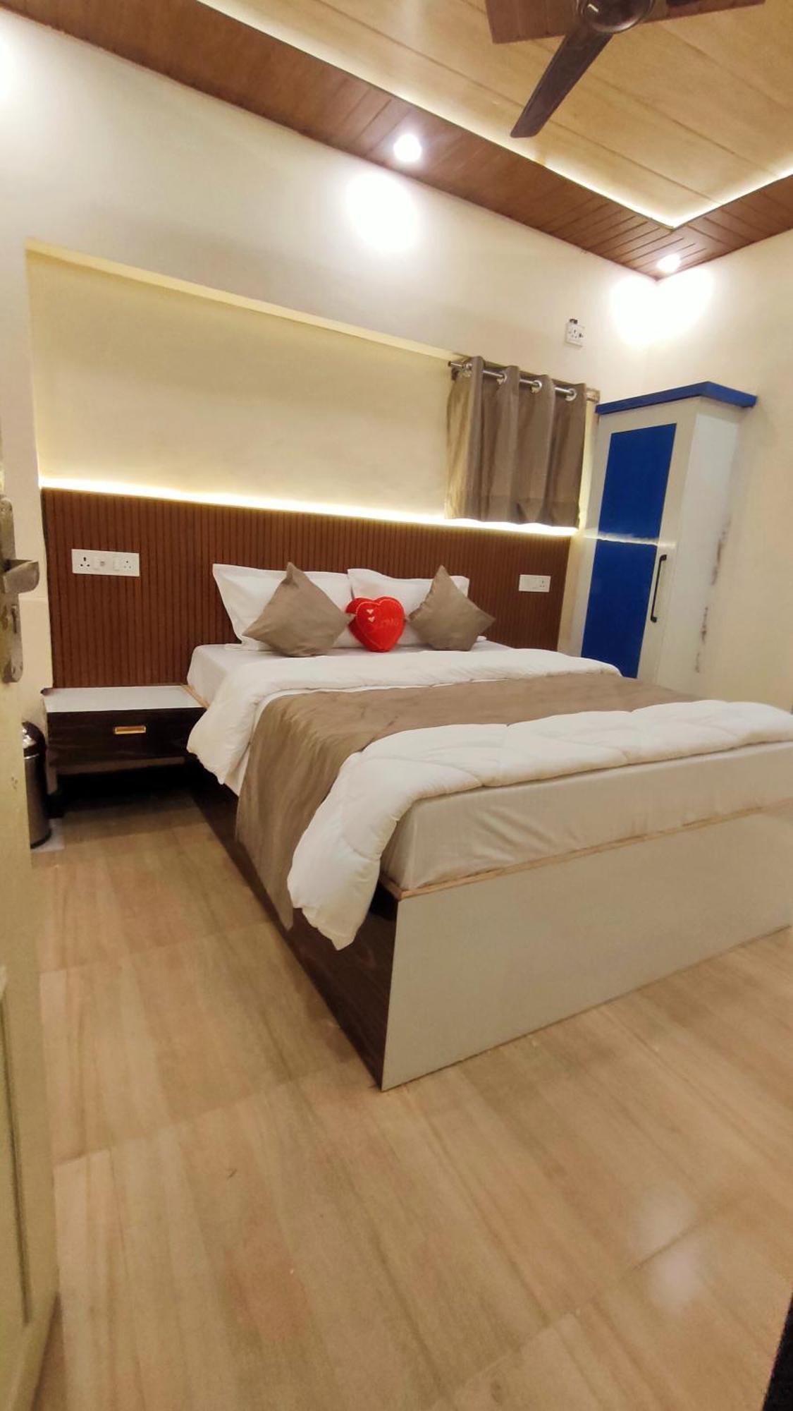 Sri Krishna Residency Varanasi Exterior foto