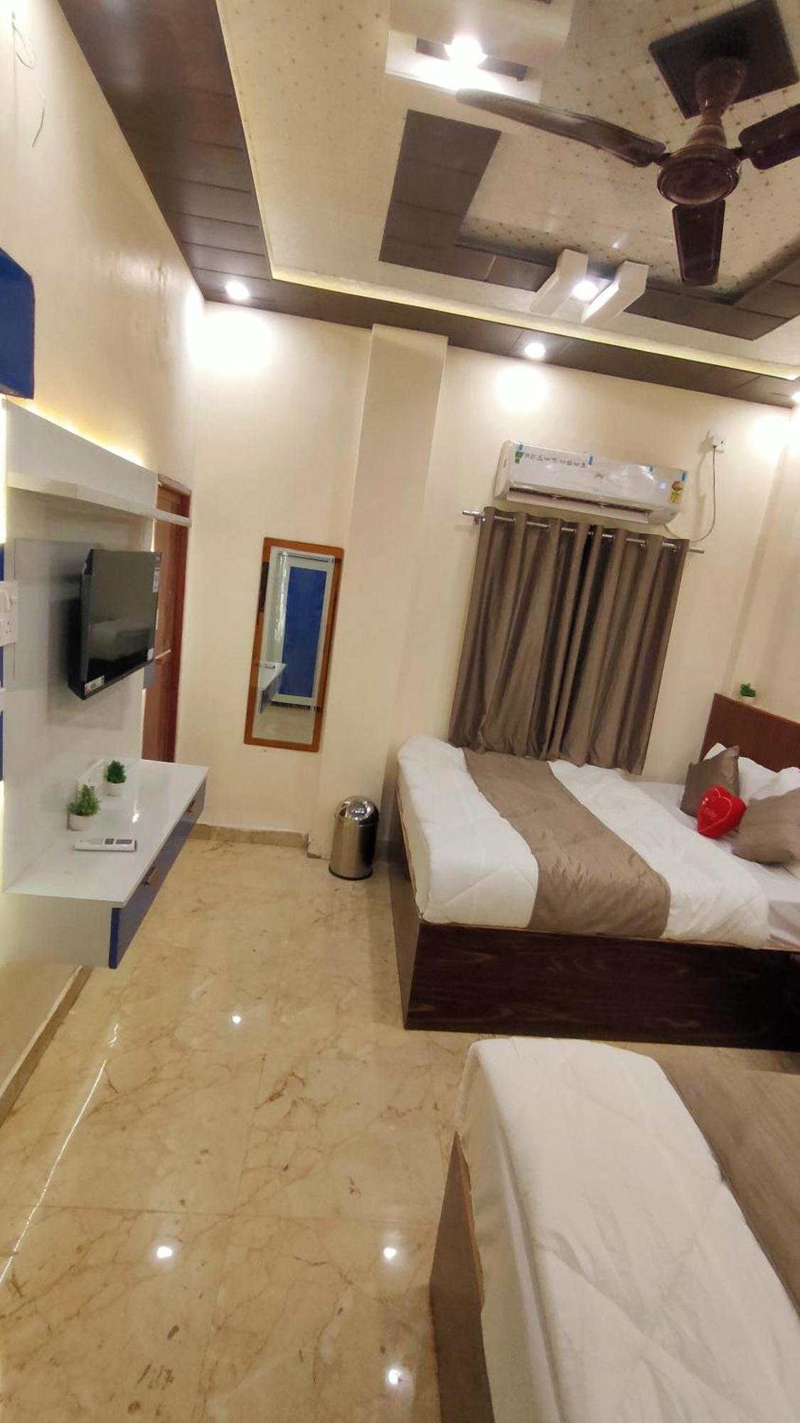 Sri Krishna Residency Varanasi Exterior foto