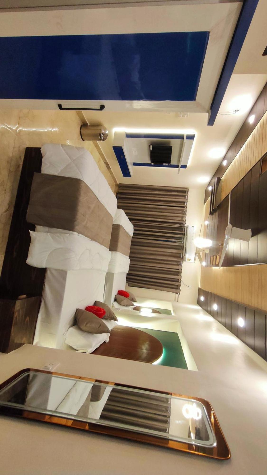 Sri Krishna Residency Varanasi Exterior foto