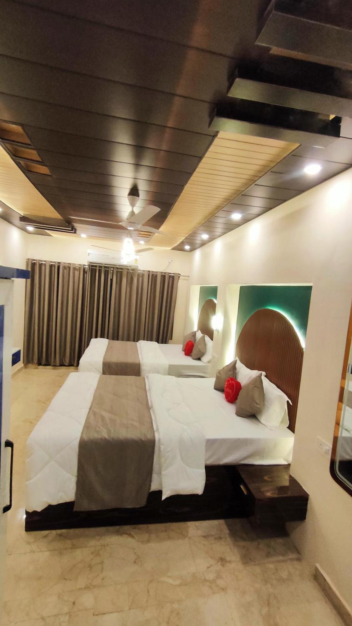 Sri Krishna Residency Varanasi Exterior foto